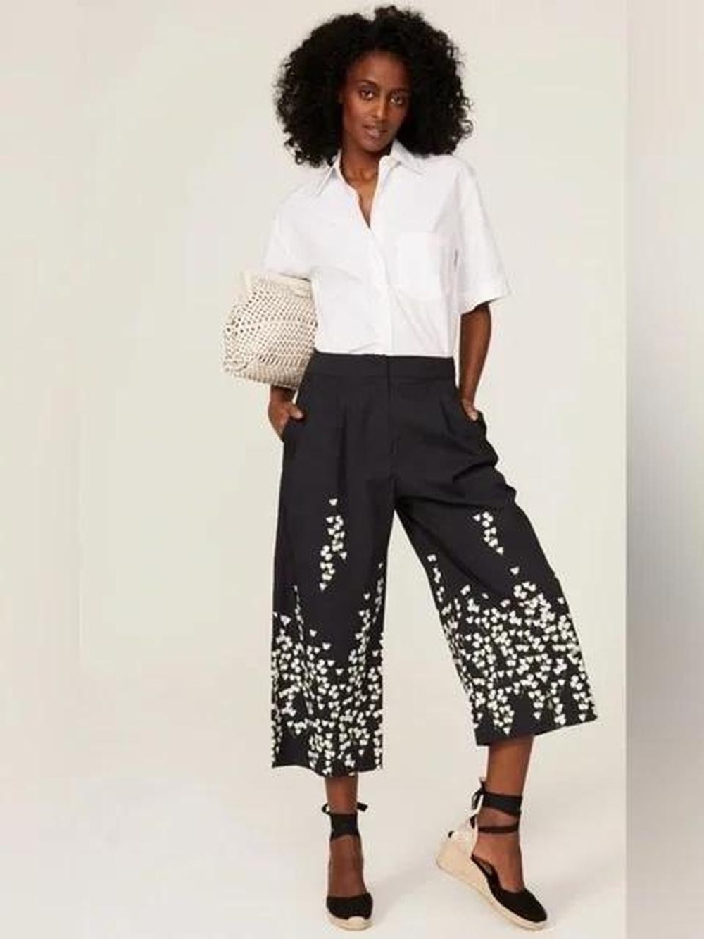 Adam Lippes Black Wide-Leg Cropped Pants with White Florals Size 6